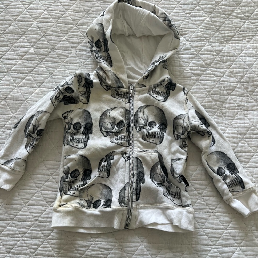 Super cute and useful nununu skull skeleton hoodie sweatshirt 0-6 months